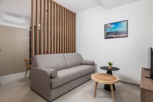 TV a/nebo společenská místnost v ubytování Apartmani Vila Mara M 2 i M 3 heated pool