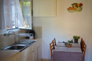 Gallery image of Anna's First floor apartment in Perama