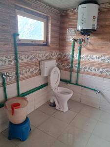 Koupelna v ubytování Shiva Homestay