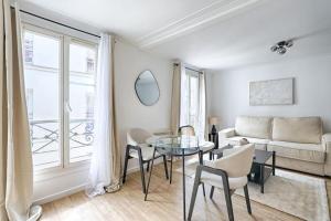 Atpūtas zona naktsmītnē Luxury Design Studio Paris 9th