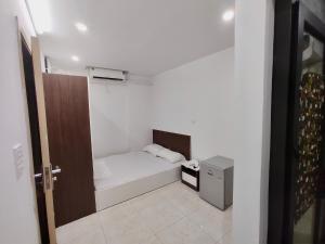 Gallery image of Era Apartment Ham Long in Hanoi