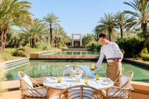 A restaurant or other place to eat at Mandarin Oriental, Marrakech