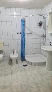 Gallery image of Apartmani Natasa in Vantačići