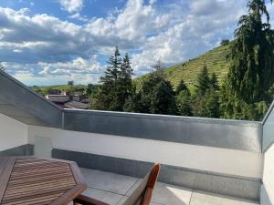 Nespecifikovaný výhled na hory nebo výhled na hory při pohledu z apartmánu