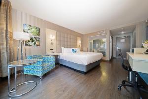 Katil atau katil-katil dalam bilik di Hotel BLU