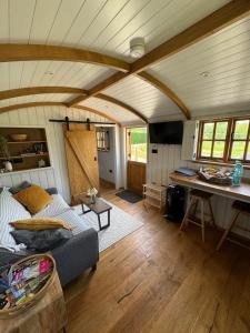 Gallery image of Luxury Shepherd's Hut - East Sussex in Horsebridge