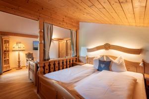 Tempat tidur dalam kamar di Eden Appartements