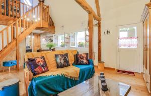 Χώρος καθιστικού στο Awesome Home In Alette With Wifi