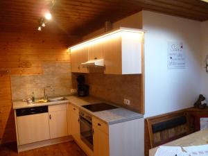 Kuchnia lub aneks kuchenny w obiekcie Familienbauernhof Christa
