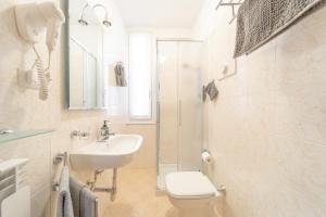 Koupelna v ubytování B&B Osteria dello sperone