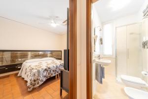 Koupelna v ubytování B&B Osteria dello sperone
