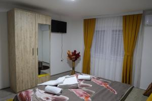 Katil atau katil-katil dalam bilik di Apartman Nikolić