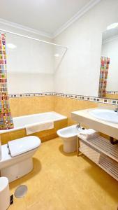 Un baño de The Cliffs - ViveMare