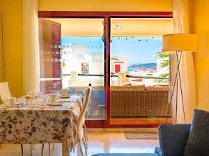 Istumisnurk majutusasutuses Suitur vista Bahía apartment with jucuzzi barbacue