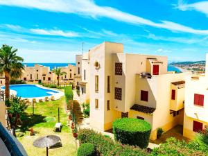 Bassein majutusasutuses Suitur vista Bahía apartment with jucuzzi barbacue või selle lähedal