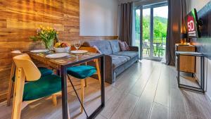 Posedenie v ubytovaní Apartament Górzysty blisko Elementsa- 5D Apartments