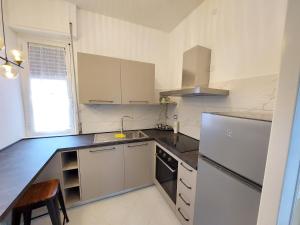 Η κουζίνα ή μικρή κουζίνα στο CasaDaGiova - Appartamento a un passo dal mare