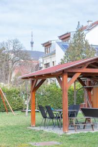 Vonkajšia záhrada v ubytovaní Apartment City Inn Pécs