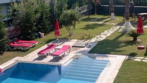Bazén v ubytování Mali Garden Residence nebo v jeho okolí