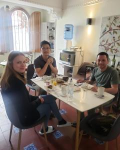 Hóspedes ficando em Hostal Boutique Casa La Barca