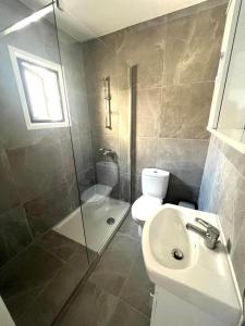 Koupelna v ubytování EasyBook CY 205