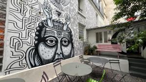 Το κτήριο όπου στεγάζεται  το δωμάτιο σε οικογενειακή κατοικία