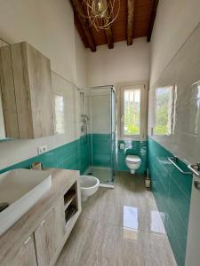 Koupelna v ubytování VILLETTA LE PAVANE ISOLA D'ELBA