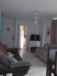 Μια τηλεόραση ή/και κέντρο ψυχαγωγίας στο Aluga se quarto individual não compartilhado