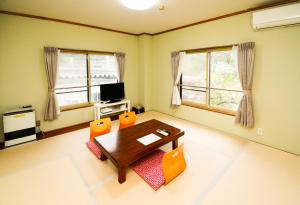 美景西浦山林小屋的休息区