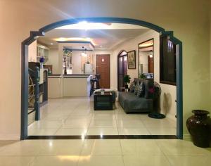 Vstupní hala nebo recepce v ubytování Prime Location, Spacious & Modern 4BR City Townhouse