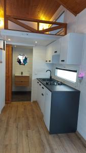 A kitchen or kitchenette at Anciasglamp