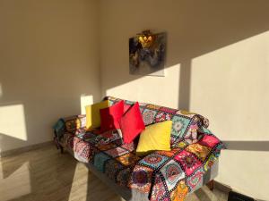 A seating area at Lovely gorgeous apartment among green Maadi