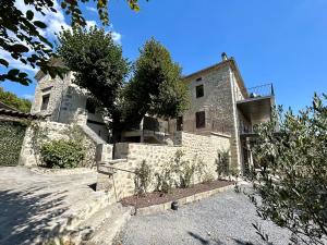 Το κτήριο όπου στεγάζεται  το διαμέρισμα