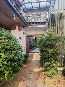Zahrada ubytování Lijiang Adventure Inn