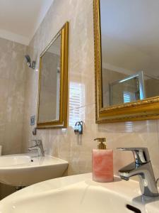 Kúpeľňa v ubytovaní Apartments - Villa Sabrina