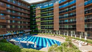 Bazén v ubytování Galeon Residence & SPA nebo v jeho okolí