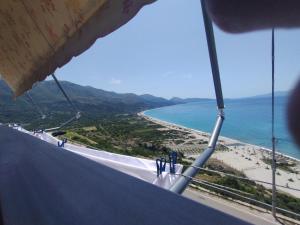 Φωτογραφία από το άλμπουμ του Petrit apartament σε Qeparo