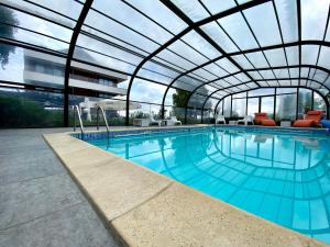 Bazén v ubytování Hotel Krynica nebo v jeho okolí