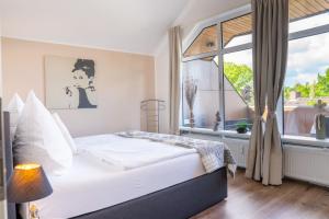 Ảnh trong thư viện ảnh của SmartFewo Loft Sauna Balkon Parkplatz ở Bad Zwischenahn