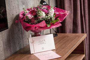 Kép Senses Violett Suites - Adults Only szállásáról Zell am Seeben a galériában