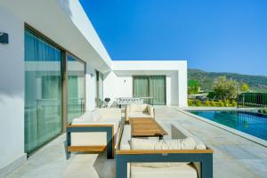Bazén v ubytování Villa Mars 6 - PLANET LUXURY VILLAS nebo v jeho okolí