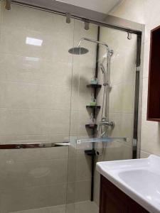 Ένα μπάνιο στο Homey Studio Condo Unit with Balcony in Megatower 3 Residences +13 φωτογραφίες