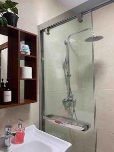 Ένα μπάνιο στο Homey Studio Condo Unit with Balcony in Megatower 3 Residences