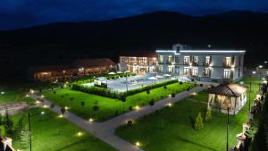 Üldine mäevaade või majutusasutusest In Gremi Hotel pildistatud vaade