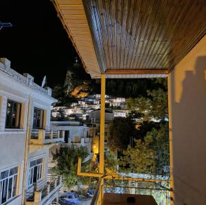 El edificio en el que está la casa de huéspedes