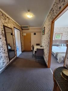 אזור ישיבה ב-VILLA VOLOSKO with private parking and breakfast,seaview