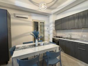 Cucina o angolo cottura di Amunì in terrazza