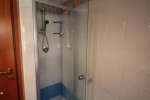 Koupelna v ubytování Residence Sole e Mare appartamenti