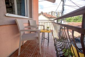 A balcony or terrace at Late Story