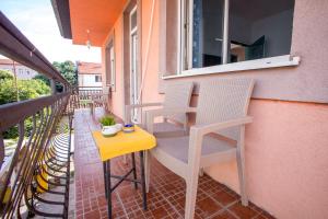 A balcony or terrace at Late Story